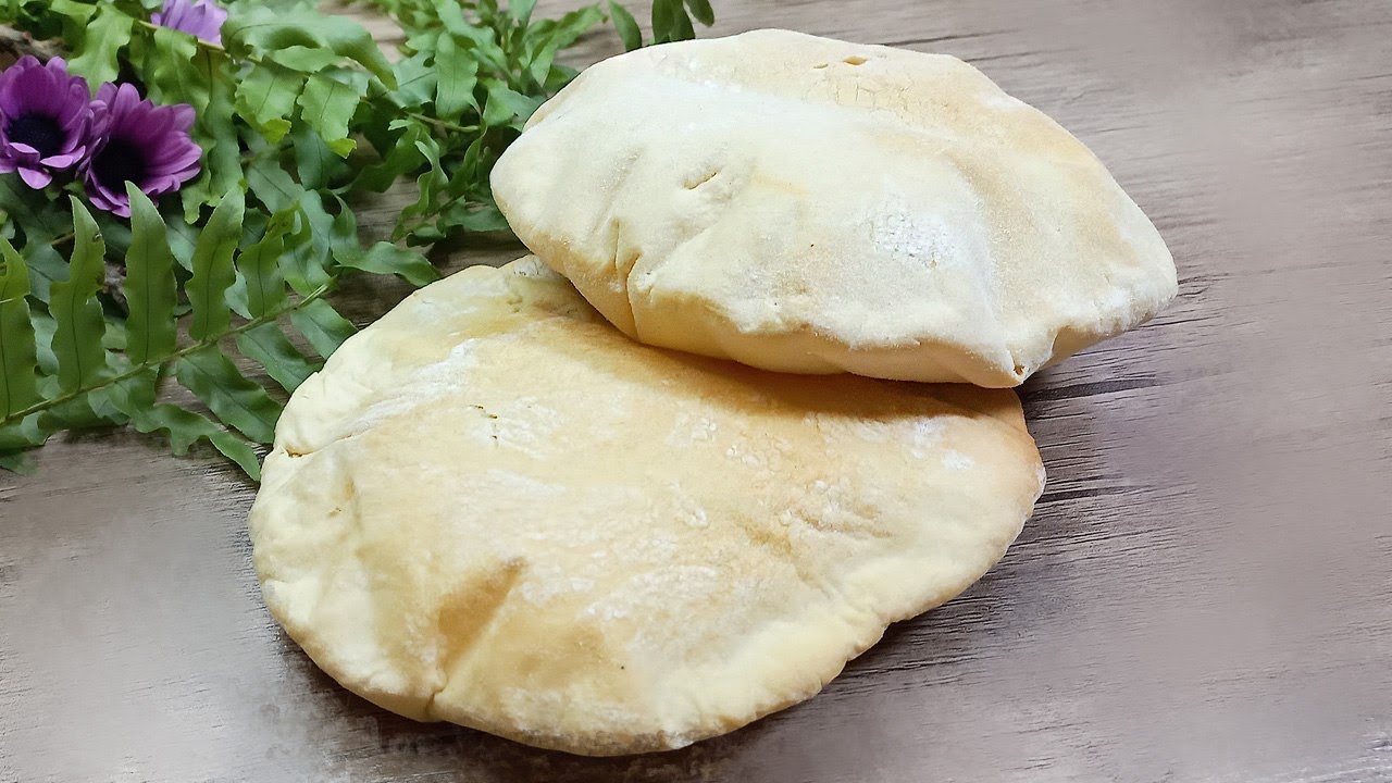 The easiest and fastest recipe for pita bread.Bake the perfect pita in