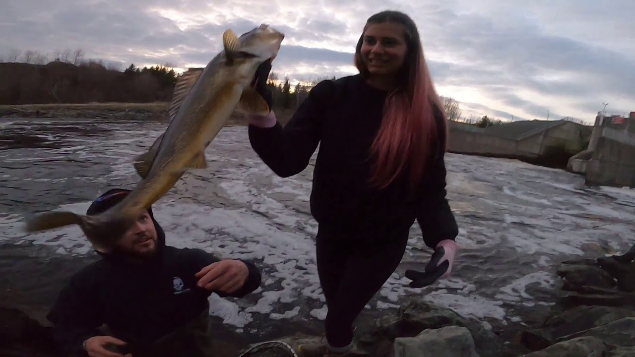 2 jours de pêche à Thetford Mines YouTube