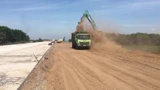 Slow motion cut and fill material borrow 👷🏾‍♂️