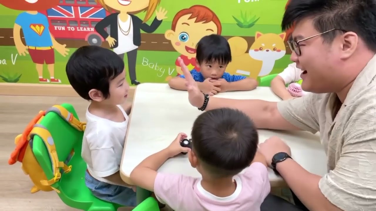 Taking Big Steps in English: K1 Learners at Fun To Learn! 🇭🇰  邁出英語大步：Fun To Learn嘅K1學生！