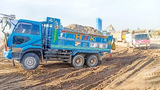 How people use trucks in Pakistan like UD Nissan V8 trucks.