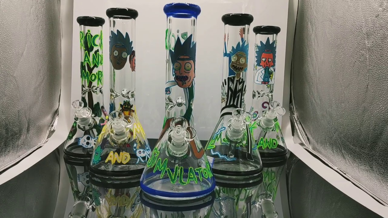 Rick and morty bong, Glow in dark