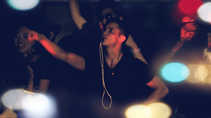 Island Party vs Other Frat Parties | Mixedsheep