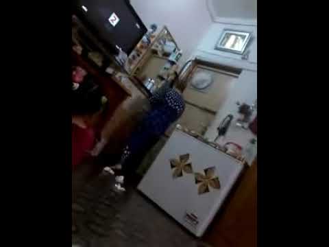 شخص يصور زوجته يسبب في فضيحته شاهد ماذا يفعل