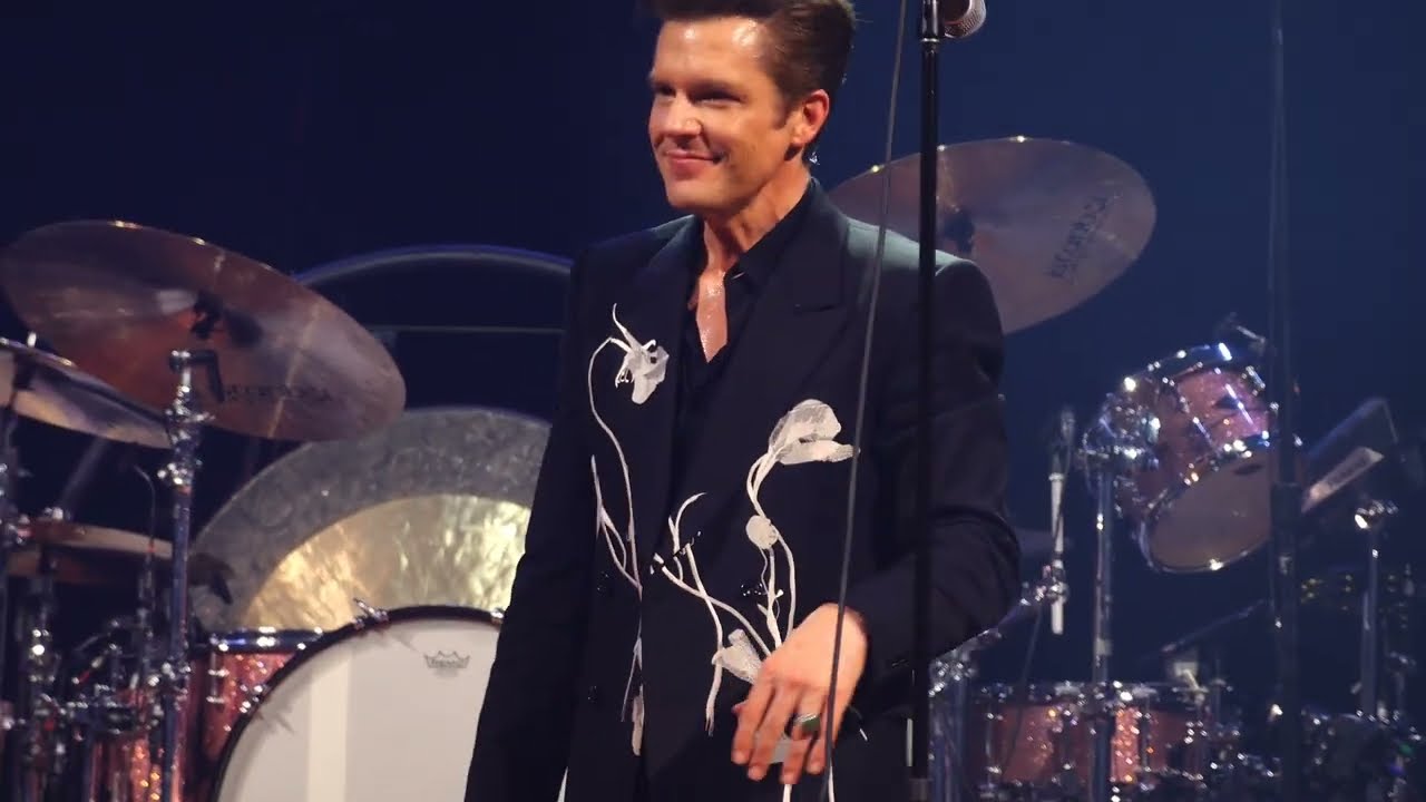 The Killers - For Reasons Unknown with fan drummer Sam in Glasgow, Scotland