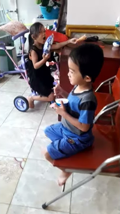 Momong ade kirana