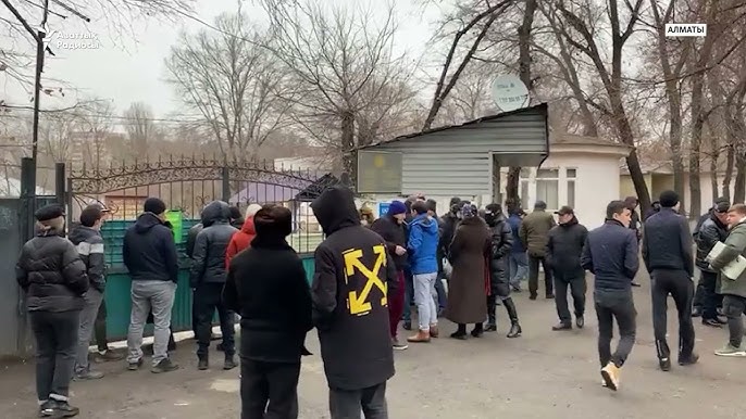 Ұйқыдағы аққұбалар трахаеттенеді Интернетте гей порно көру