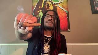 Backwoods Banana Cigar Review 🍌 #nuhippytv