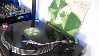 Download Lagu Decoder \u0026 Mark Caro - Eko MP3