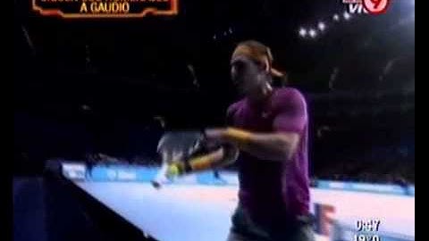 TVR - Rafa Nadal se enoja con un árbitro 27-11-10
