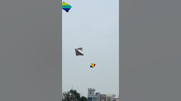 Golden kite flying 😍🪁#kite #kiteflying #patang #patangbazi #viralshorts