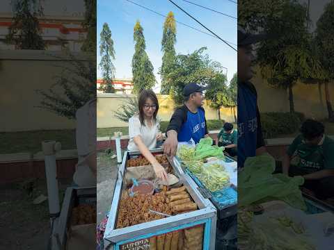 BERMACET2 RIA DEMI NYOBAIN LUMPIA SAEPOON YG SEMPET VIRAL DI SBY!!