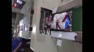Automatic mop head bag packing machine pillow type flow mob cloth head bag packing line