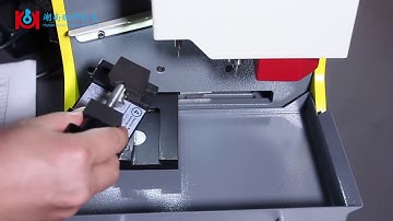 How to calibrate Tubular key clamp on SEC E9 automatic key cutting machine in Italian