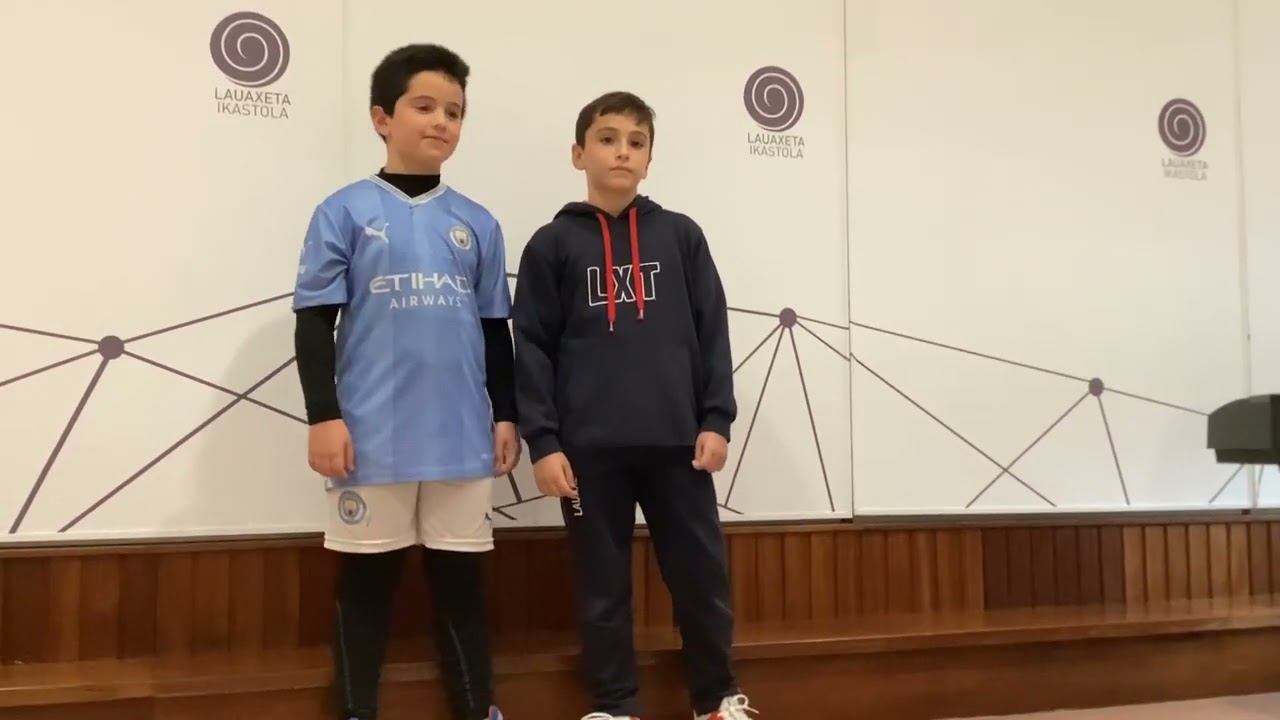 LAUAXETA IKASTOLA- Ahotsenea  Iker eta Markel