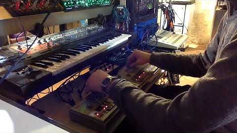 03/06 - 06/03 DIN sync day pattern 01 (Roland TB303 TR606 sync)