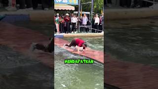 This Poor Mother Was Forced To Join A Wobbly Bridge Race To Pay For Her Childs Schooling viral