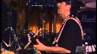 Santana Live Version of Soul Sacrifice recorded 2002.