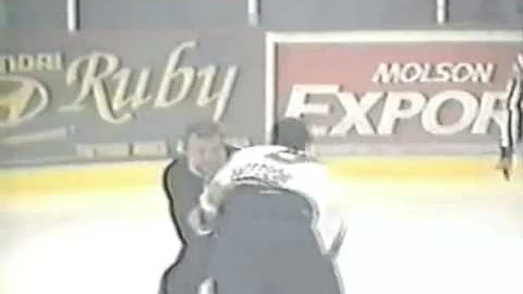 hockey fight bartlett vs gladu