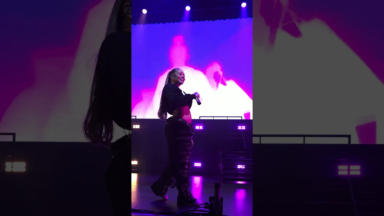 YouTubeでLatto Performs Big Mama Live in LA 🎤🔥を視聴 YouTubeでLatto Performs Big Mama Live in LA 🎤🔥を視聴