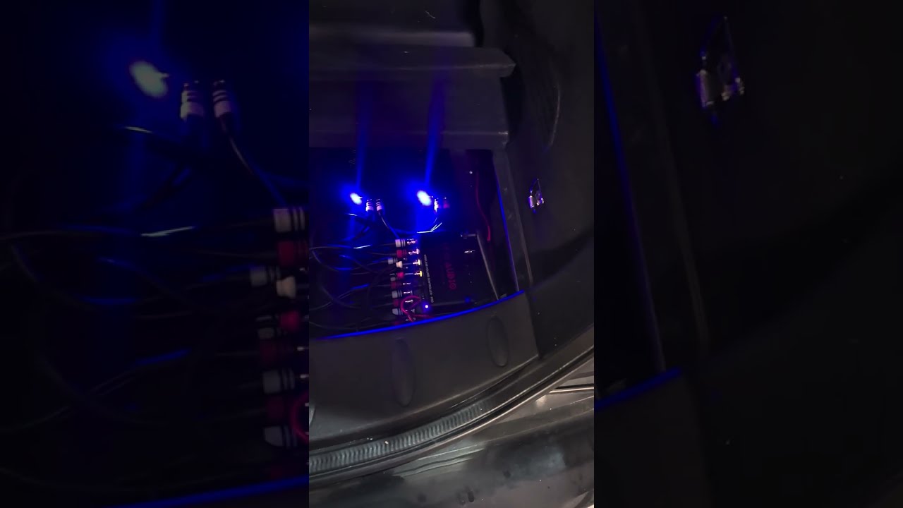 Размещение низкочастотной аудиоантенны — подальше от разъемов RCA.