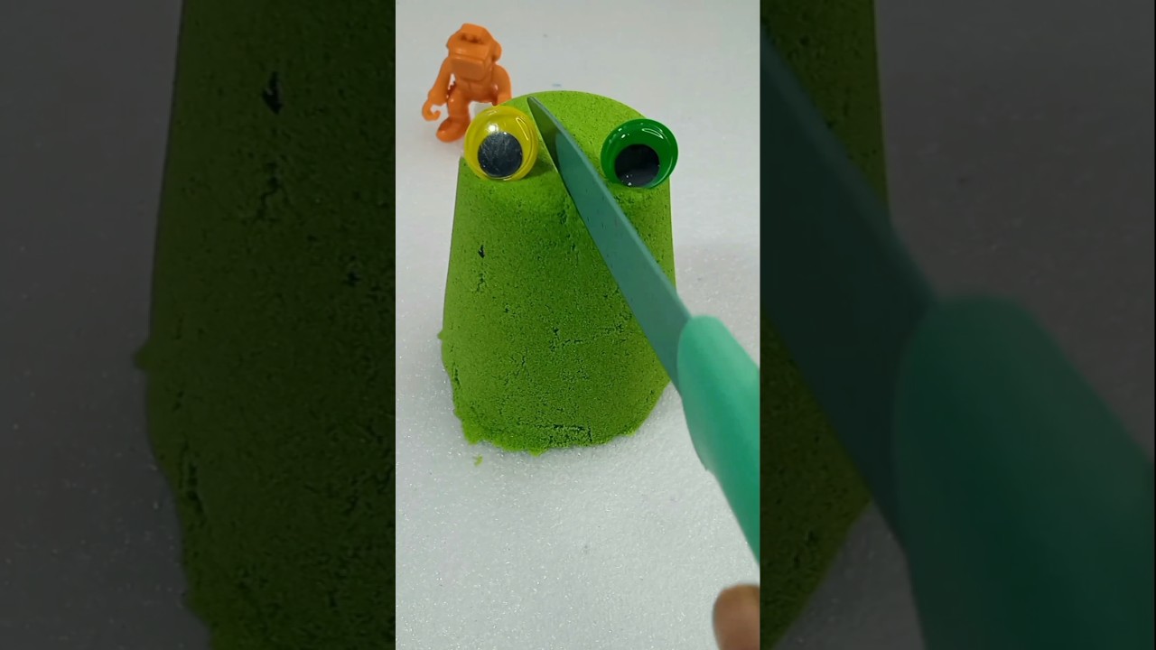Satisfying kinetic sand cutting beads reverse ASMR 