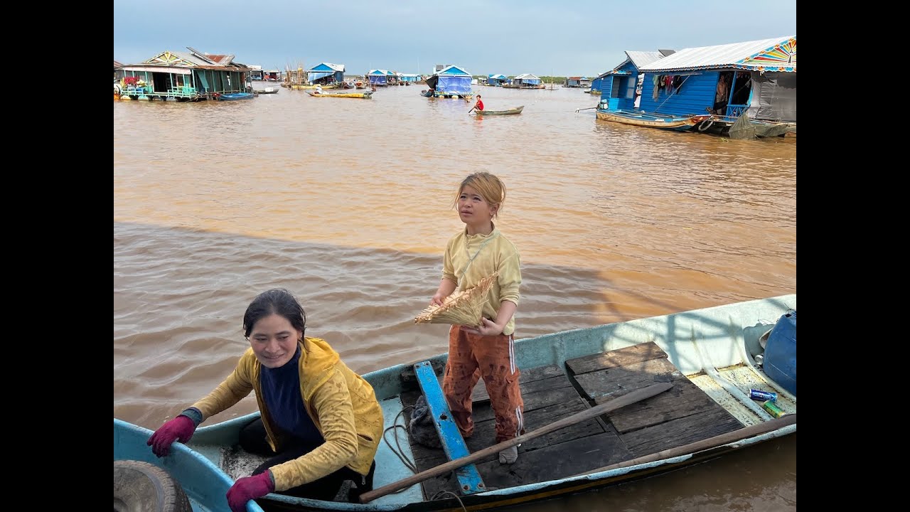 Floating village at Tonle Sap lake - Cambodia  *  Aldeia flutuante no lago Tonle Sap - Camboja