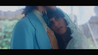 Into It. Over It. - Dressing Down // Addressing You (official video)
Dressing Down from the album Figure is out everywhere now! http://smarturl.it/intoitoverit
Directed by: John TerEick
itscoool.com
Director of Photography: David Hughes Jr
Gaffer: Ryan Zeller
Production Designer: Greta White
Art Assistant: Heinrich Haley
Costumer: Greta White
Production Manager: Lainey Muhlberg
Colorist: Sam Howells
Editor: Jake Nokovic
DIT: Same Howells
Starring:
Adriana Rose, Michael Wilson, Evan Thomas Weiss, Joe George, Adam Beck, Matt Frank, Angella Miller, Nicolette Alvarez, Christine Goodwyne, Sam Porter, Michelle Johnsons, Laura Desousa, Chrissy Rosebud, Heinrich Haley
Lyrics
First exposure from the lens, connecting our frames
In new developments, new developments
First exposure from the lens in which we covered our frames
In new developments
Love is real
Weve all encouraged this
I filled the dance floor and you were there to soak in the proof
A dress and heels, so green with envy
I played the corners, a wedding champagne toast and a suit
Ive seen enough to know
Ive seen too much and it shows
Dressing down, addressing you
Ive seen enough to know
Ive seen too much and it shows
Were all alive
Were all alive
Truth be told, Im a bundle of nerves asleep or alert
My first words, failing like theyre my first words
But you look happier and well, Im happier too
A present tension for the witnesses, the bride and the groom
Ive seen enough to know
Ive seen too much and it shows
Dressing down, addressing you
Ive seen enough to know
Ive seen too much and it shows
So is that smile enough to turn this worrying off?
Embrace and shake off the dust
These party favors kept a distance
Were these just the favors meant to keep us apart?
So is that smile enough to turn this silence to trust?
Embrace and shake off the dust
So is your smile enough to turn my worrying off?
Cause were all alive
Were all alive
First exposure from the lens, connecting our frames
In new developments, new developments
First exposure from the lens in which we covered our frames
In new developments Into It. Over It. - Dressing Down // Addressing You (official video)