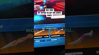 DAY 594 OF TRYING TO GET THE SMITE KNIFE IN MY VALORANT SHOP