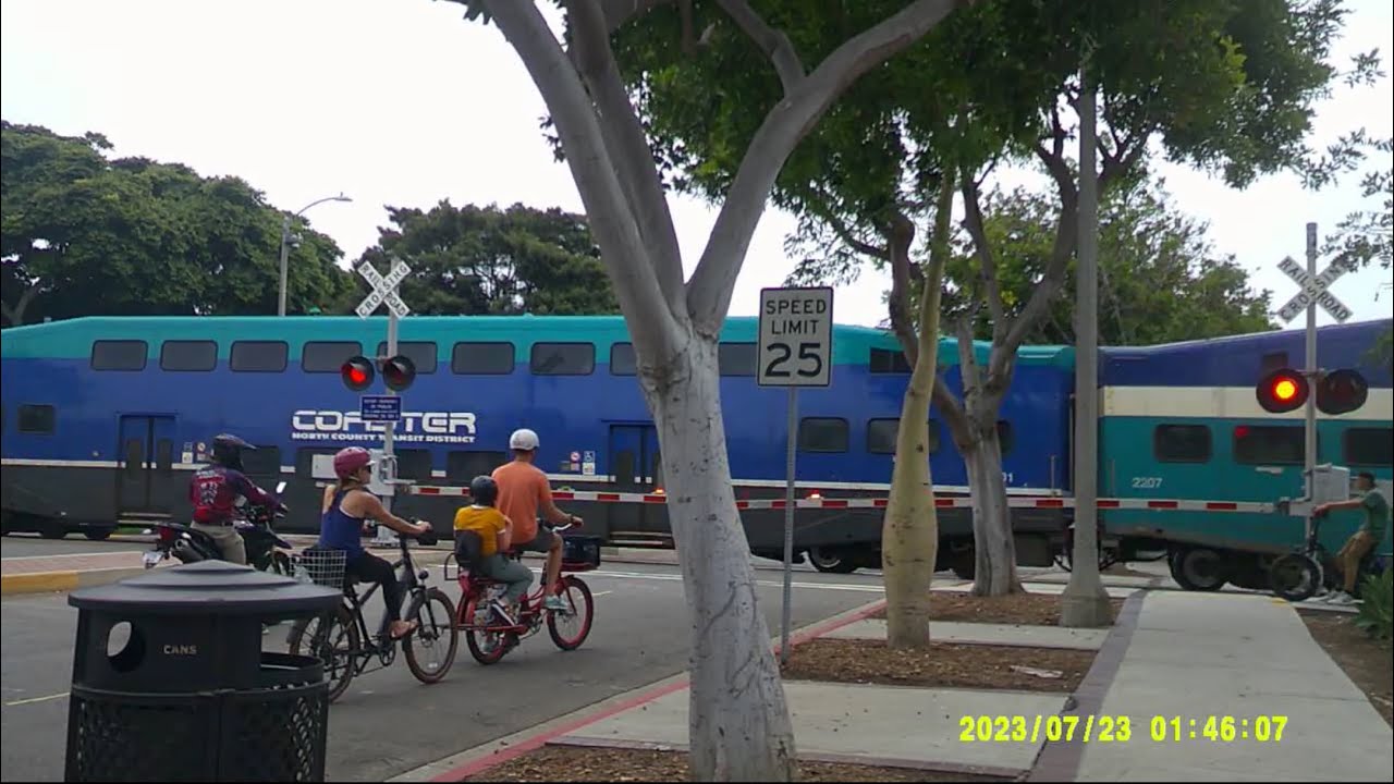 [New LEDs Lights] NCTD 5009 Coaster Train 677 North, Grand Ave ...