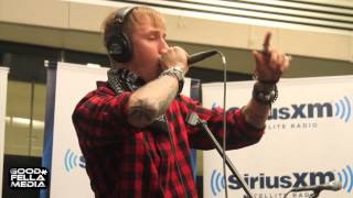 Download Lagu Machine Gun Kelly Performs \ MP3
