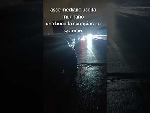 Video Buca killer sull'asse Mediano, decine di auto con danni
