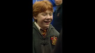 Rupert Grint can&#39;t control his giggles #HarryPotter #RonWeasley #BehindTheScenes