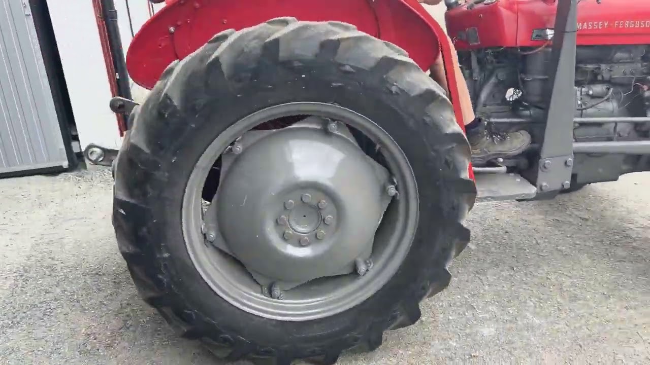 Veterantraktor Massey-Ferguson 35 Diesel