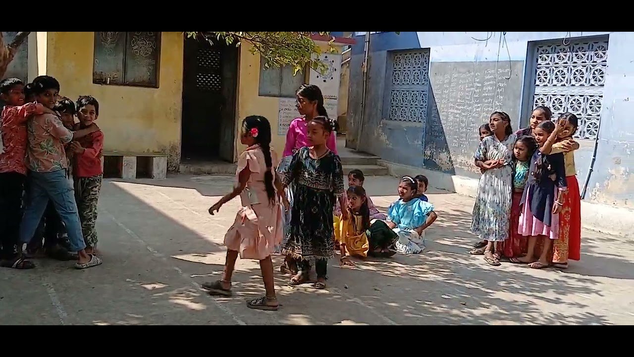Mpps prasanthinagar pendurthi fire in the mountain game.