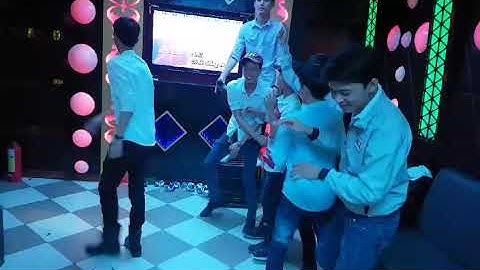 Chào xuân - Tiệc tất niên chúc mừng năm mới 🎉🎆  phần 1