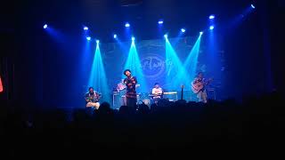 Download Lagu Fourtwnty - Kita Pasti Tua (Live @TobaDreamCafe) MP3