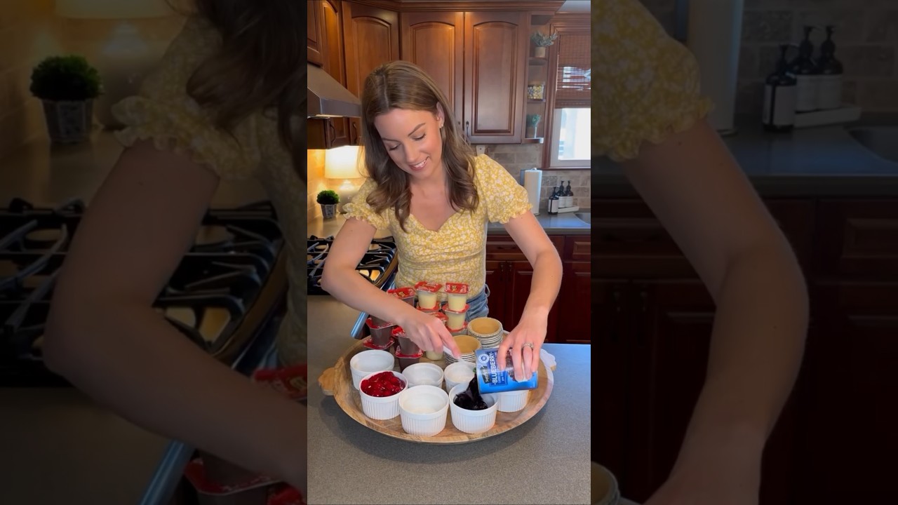 Easter food and gift basket or board idea 😍 mini pie board 🥰 easter gift idea 2025 