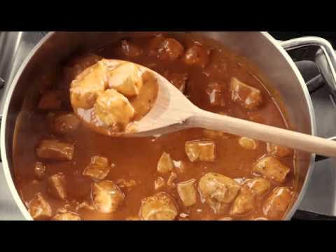 Rindergulasch mit Paprika (Rezept) || Beef Goulash with Bell Peppers (Recipe) || [ENG SUBS]. 
