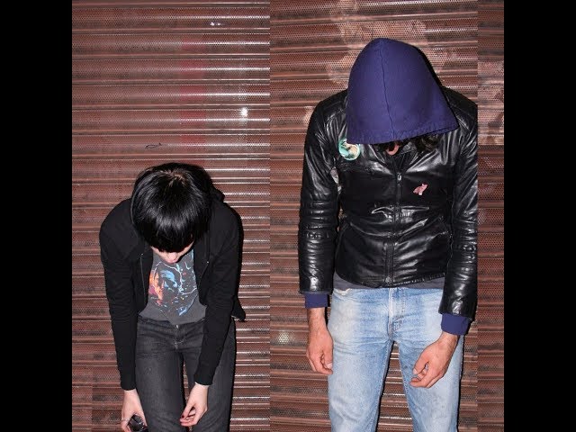 Crystal Castles - Crimewave [10 hours] - YouTube