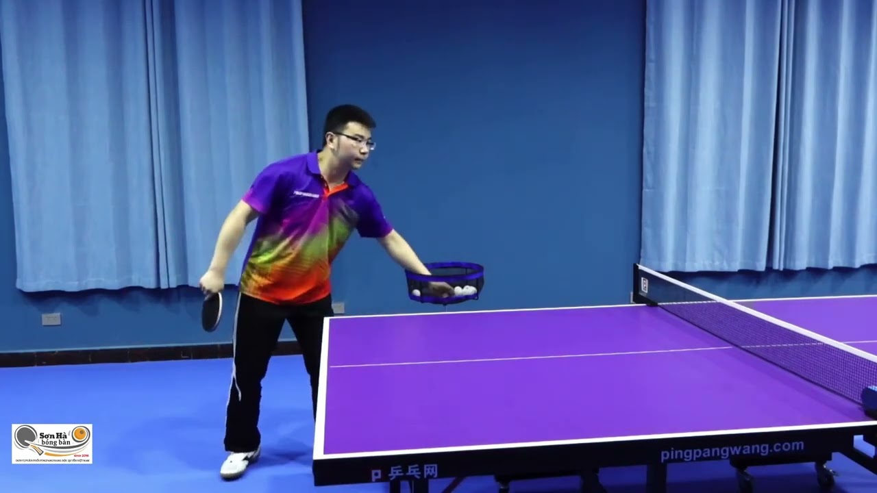 T89: Tìm hiểu vấn đề thường gặp: giao bóng thuận tay xoáy xuống nhưng không tạo được độ xoáy 