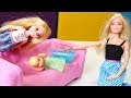 La bebé de Barbie está enferma. Juegos para niñas pequeñas.