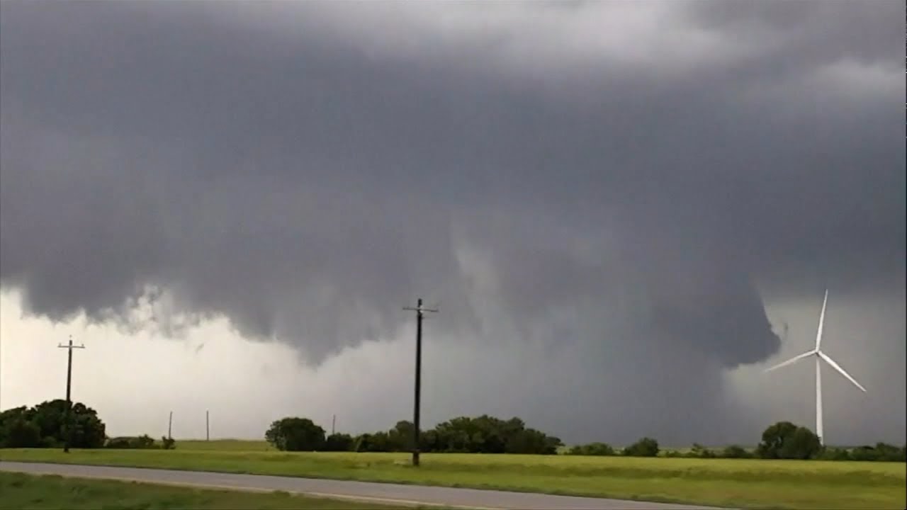 Deadly tornado outbreak leaves extensive damage in OK - YouTube