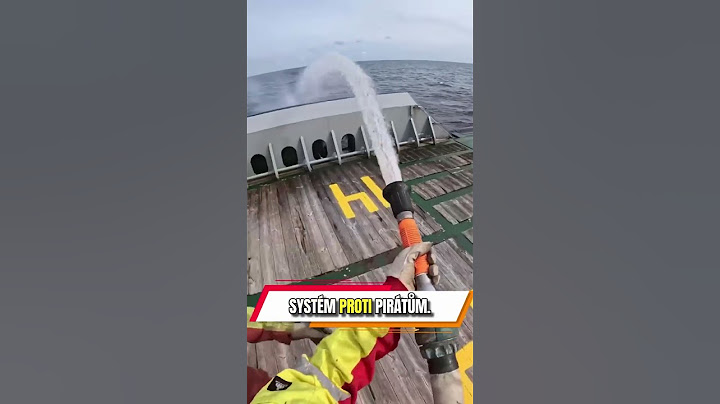 Proč tenhle muž zalévá oceán? Odpověď vás překvapí!