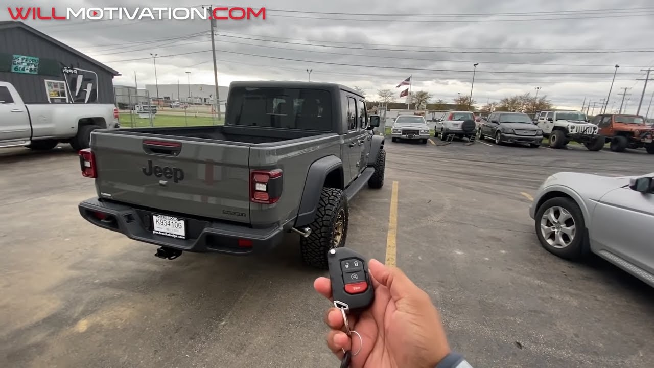 INSTALLING FLOWMASTER DUAL EXHAUST AND LIFTING MY 2020 JEEP GLADIATOR!! YouTube