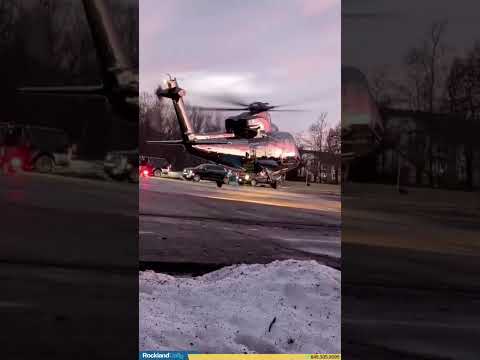 Skver Rebbe’s children flew to Lakewood for a wedding during the Rebbe’s grandchild’s wedding.