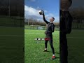 Liệu loại bình xịt này có nên bị CẤM đối với thủ môn không? 🧤 #neuer #courtois #ederson