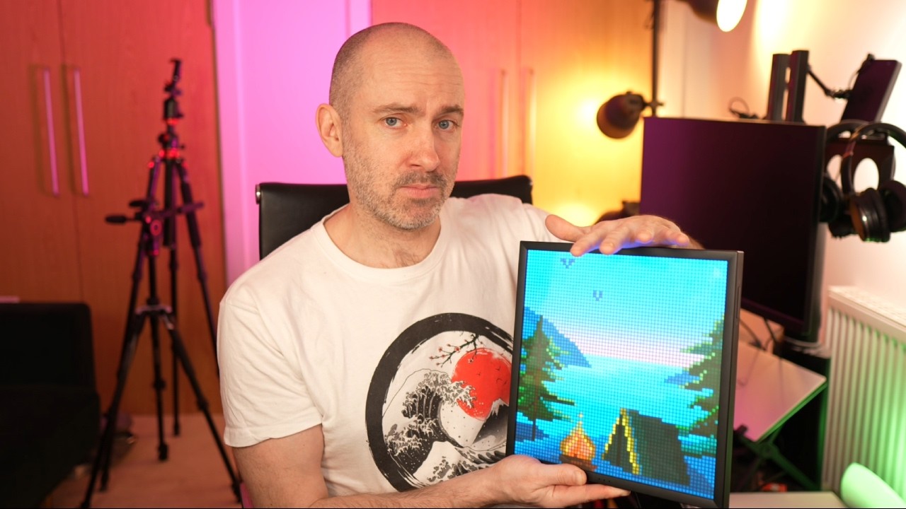 Divoom Pixoo 64 - An Interactive Pixel Art LED Display - YouTube