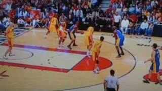 Kobe Bryant Crazy Rainbow Shot Over Lebron!! - Lakers @ Cavs - 2/8/09