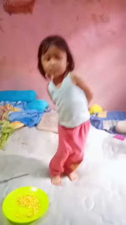 Masih ingat joget gaya Charlie Cok....